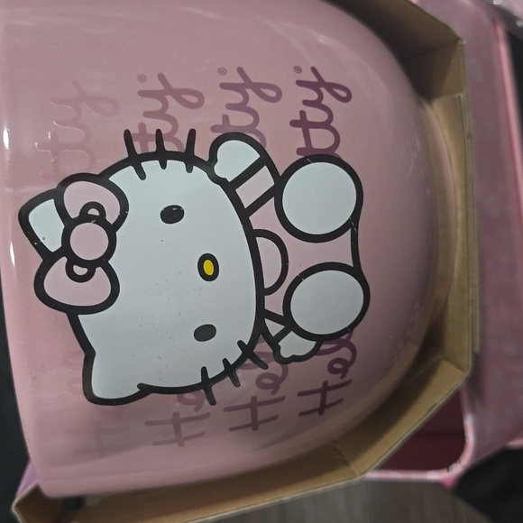 Hello Kitty Bundle - Picture 2 of 5